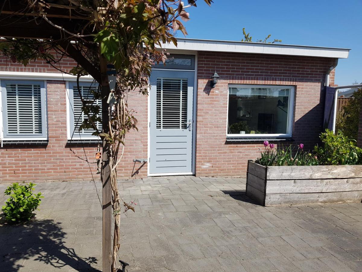 Solstice, Quiet Cottage In Bruinisse, Zeeland Ngoại thất bức ảnh